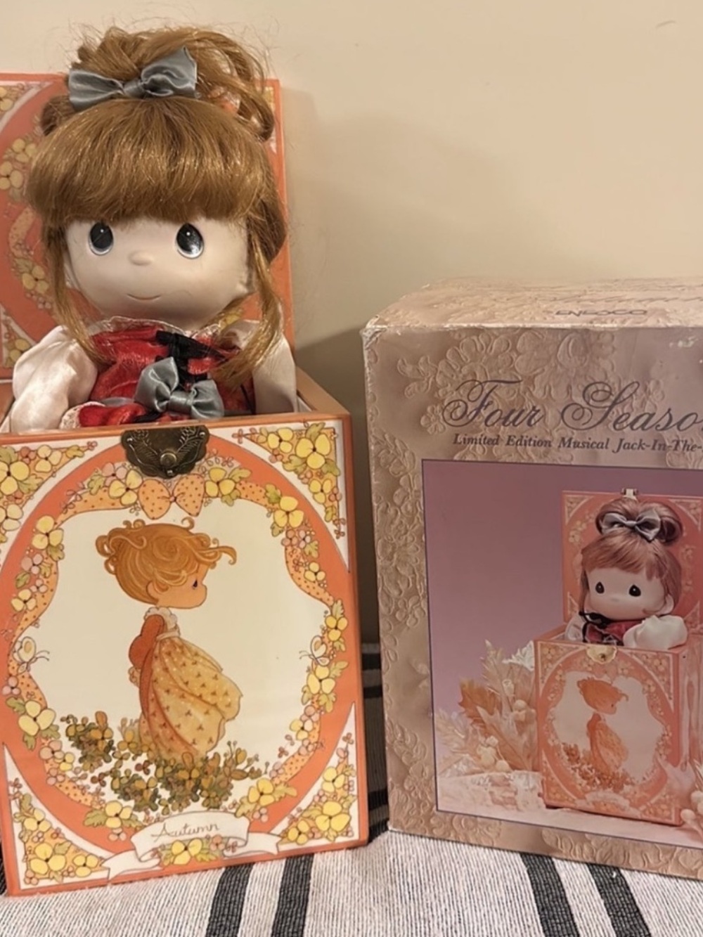 Vintage Precious Moments "Autumn's Praise" Musical Jack In The Box